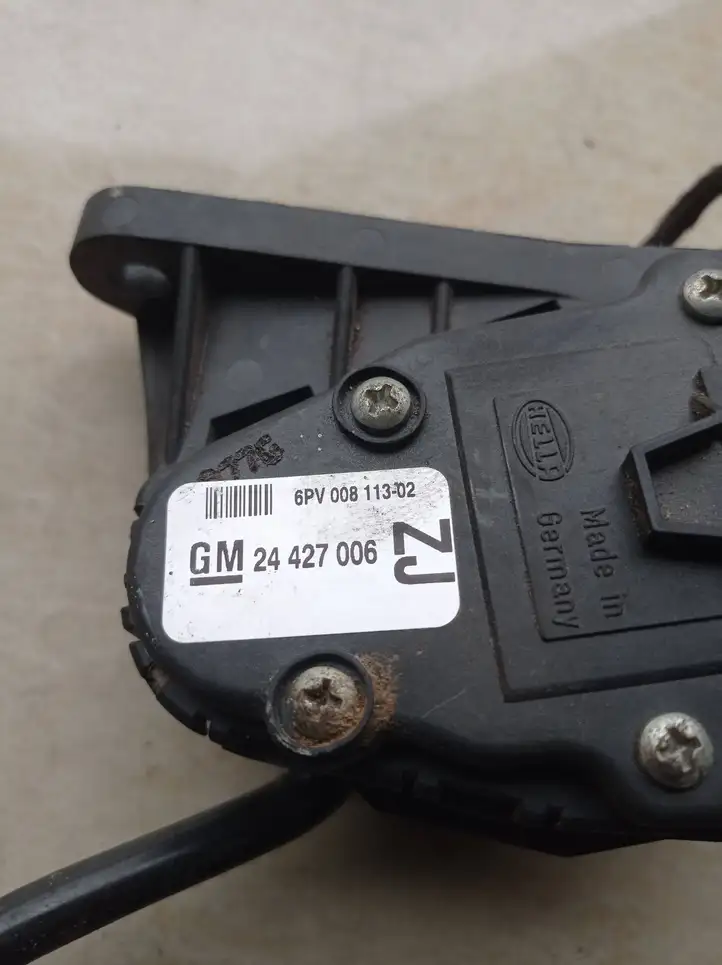 Opel Astra H (2004 - 2009) 24427006 Педаль акселератора — фото 2