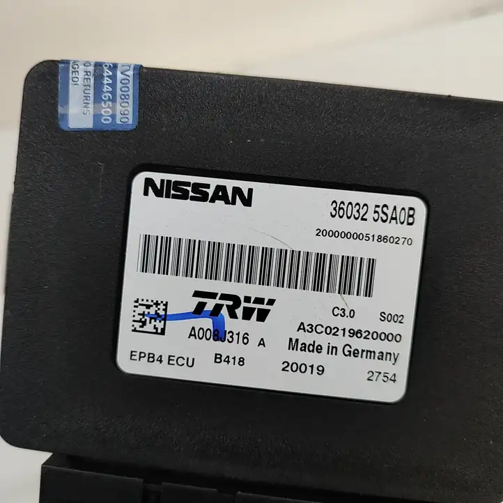 Nissan Leaf II (ZE1) (2017 - ) 360325SA0B Блок управления стояночным тормозом (EPB) — фото 6