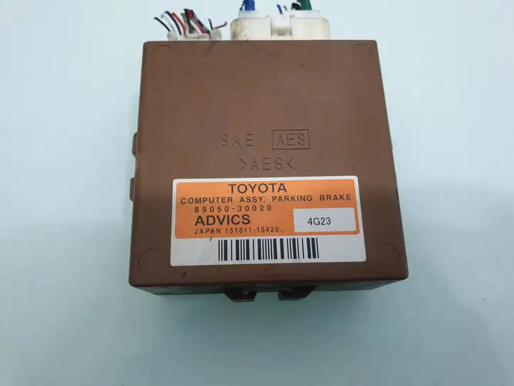 Lexus GS 250 300 350 300h 450h (2015 - 2020) 8905030020 Блок управления стояночным тормозом (EPB) — фото 1