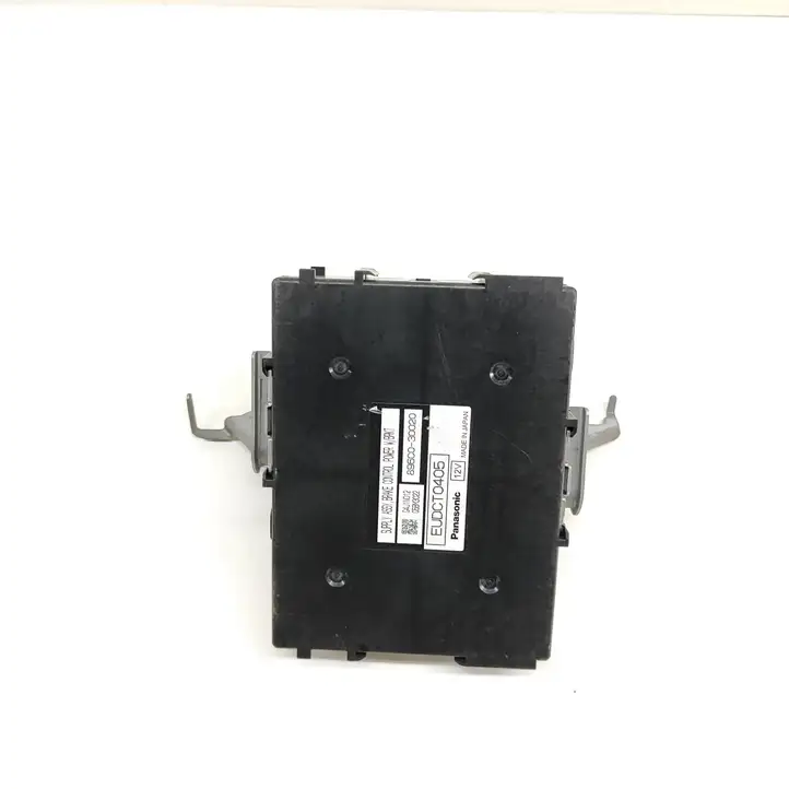Lexus GS 250 300 350 300h 450h (2015 - 2020) 896C030020 Блок управления стояночным тормозом (EPB) — фото 3