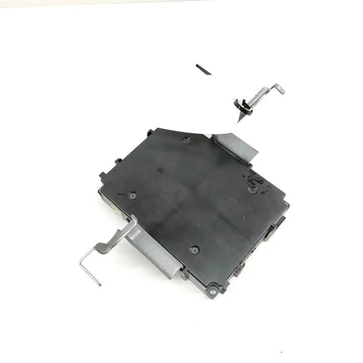Lexus GS 250 300 350 300h 450h (2015 - 2020) 896C030020 Блок управления стояночным тормозом (EPB) — фото 4