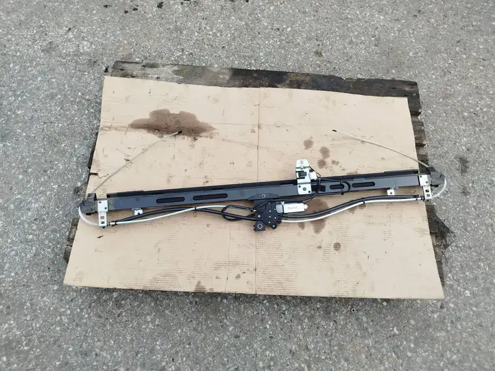 Lexus GS250 300 350 300h 450h (2011 - 2015) 8591130030 Электрическая шторка заднего стекла — фото 10