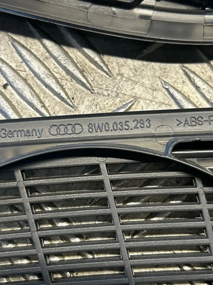 Audi A4 S4 B9 (2015 - 2019) 8W0035144 Накладка динамика передней двери — фото 4