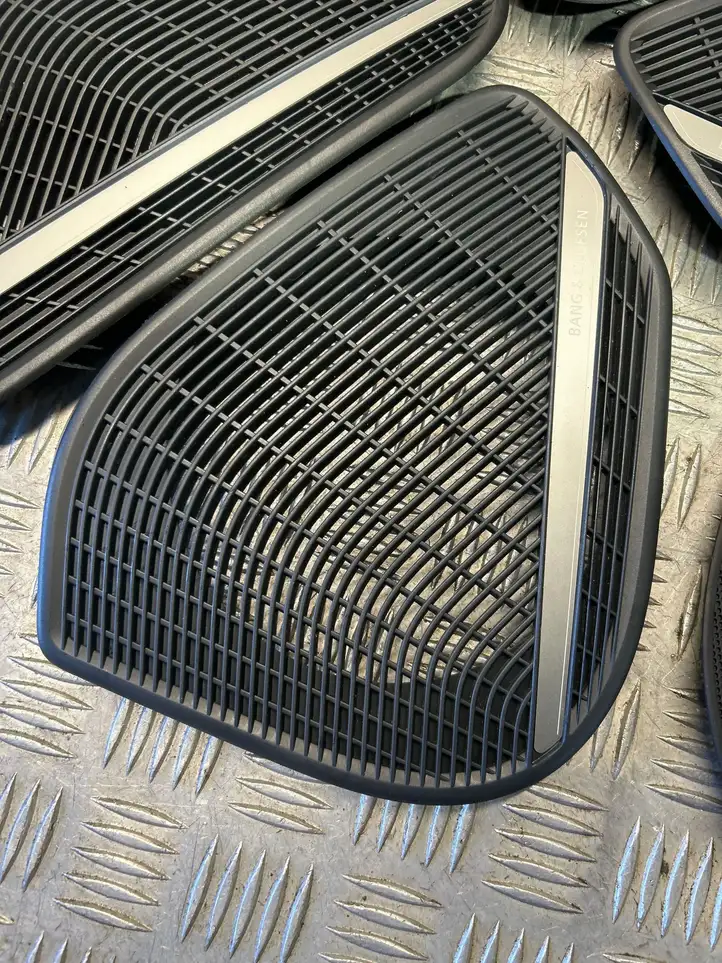Audi A4 S4 B9 (2015 - 2019) 8W0035144 Накладка динамика передней двери — фото 11