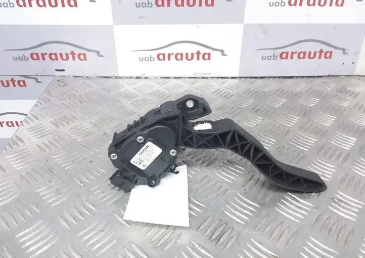 Nissan Qashqai (2013 - 2017) 180024BA0B Педаль акселератора — фото 3