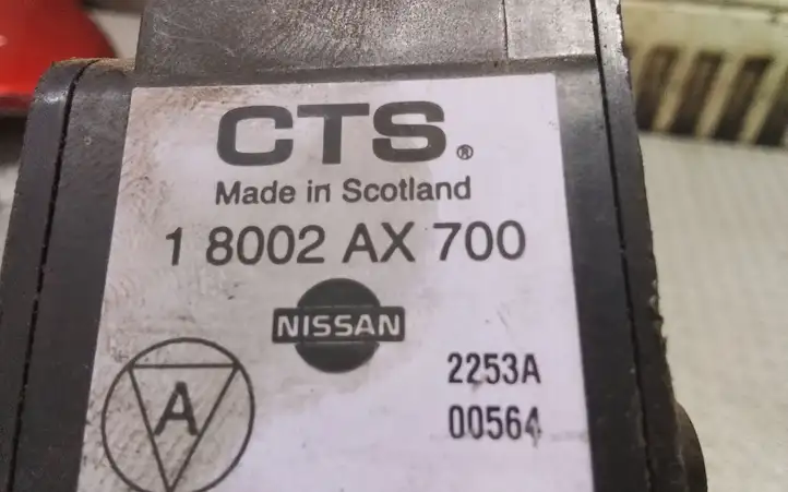 Nissan Micra (2003 - 2007) 18002AX700 Педаль акселератора — фото 3
