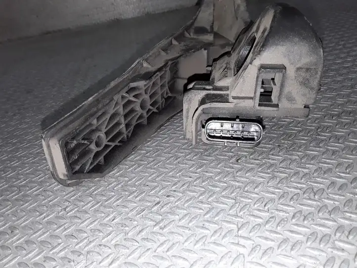 Volkswagen Golf V (2003 - 2009) 1K1721503P Педаль акселератора — фото 3