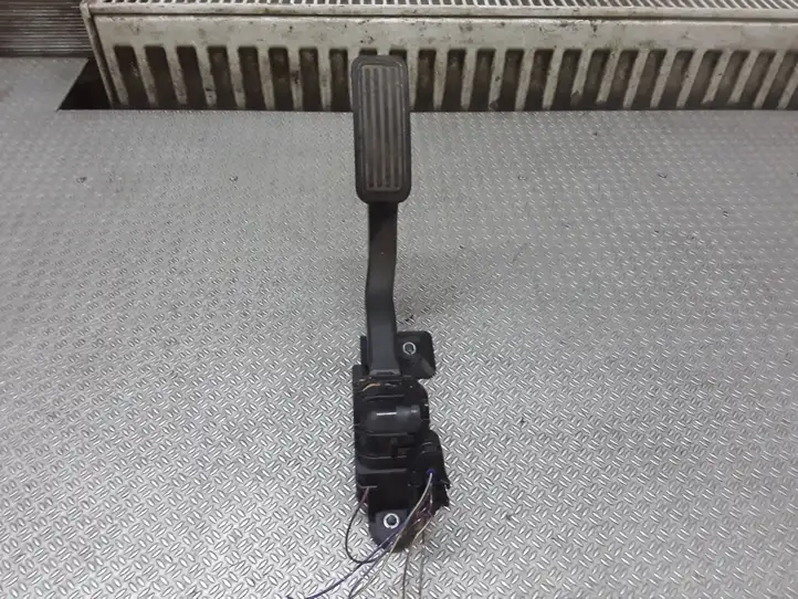 Mazda 5 (2005 - 2010) CC3041600 Педаль акселератора — фото 1