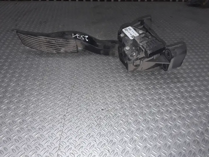 Opel Astra H (2004 - 2009) 9157998 Педаль акселератора — фото 1