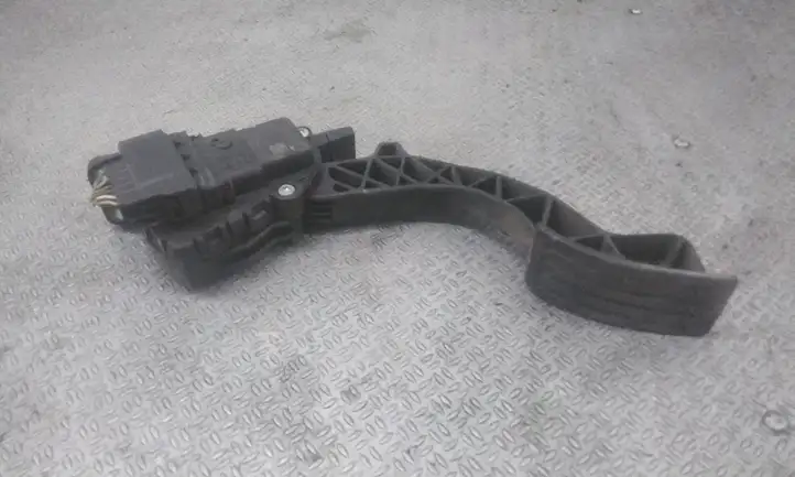 Ford Focus (2005 - 2008) 4M519F836AH Педаль акселератора — фото 2