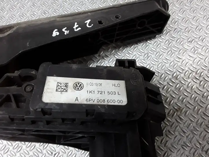 Volkswagen PASSAT B6 (2005 - 2010) 1K1721503L Педаль акселератора — фото 2