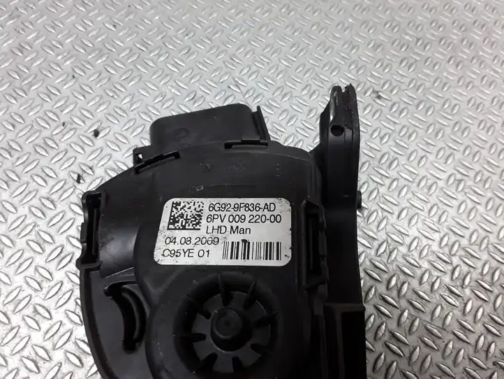 Volvo S80 (2006 - 2009)  6G929F836AD Педаль акселератора