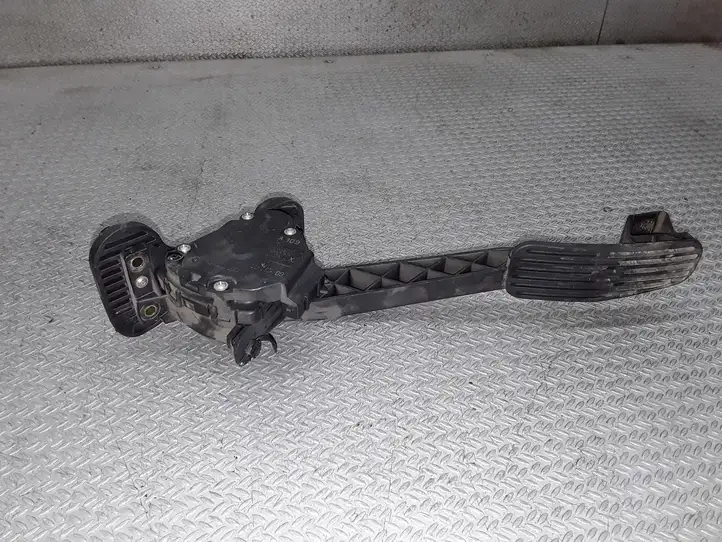 Volvo S80 (1998 - 2004) 3524405 Педаль акселератора — фото 1