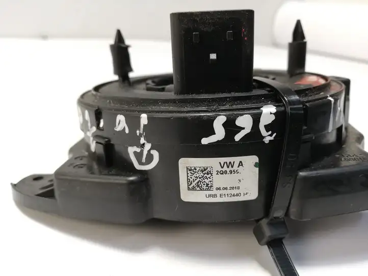 Volkswagen Polo (2015 - 2019)   Полоса надувных подушек (кольцо srs)