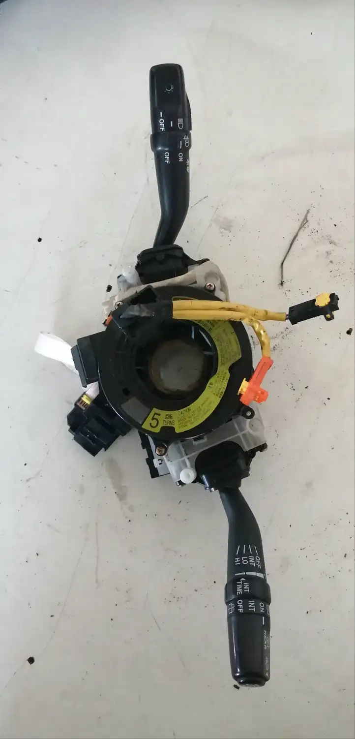 Toyota Land Cruiser (J120) (2002 - 2009) 89245 Контактное кольцо SRS — фото 3