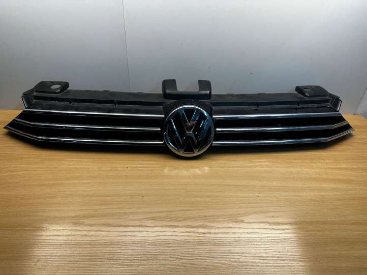 Volkswagen Golf Sportsvan (2014 - 2017)  510853653C Верхняя решётка