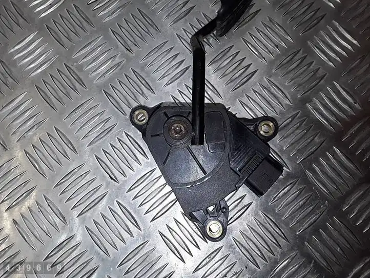 Renault Scenic II - Grand scenic II (2003 - 2006) 8200159647 Педаль акселератора — фото 2