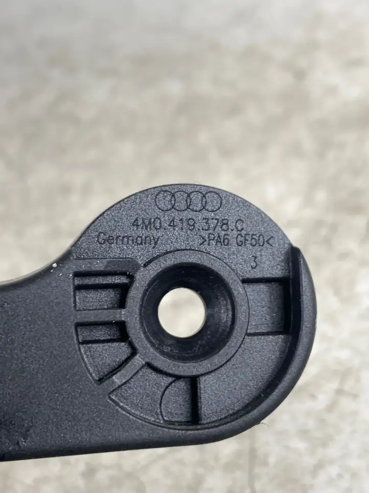 Audi A4 S4 B9 (2015 - 2019) 4M0419378C Регулировка рулевой колонки — фото 4