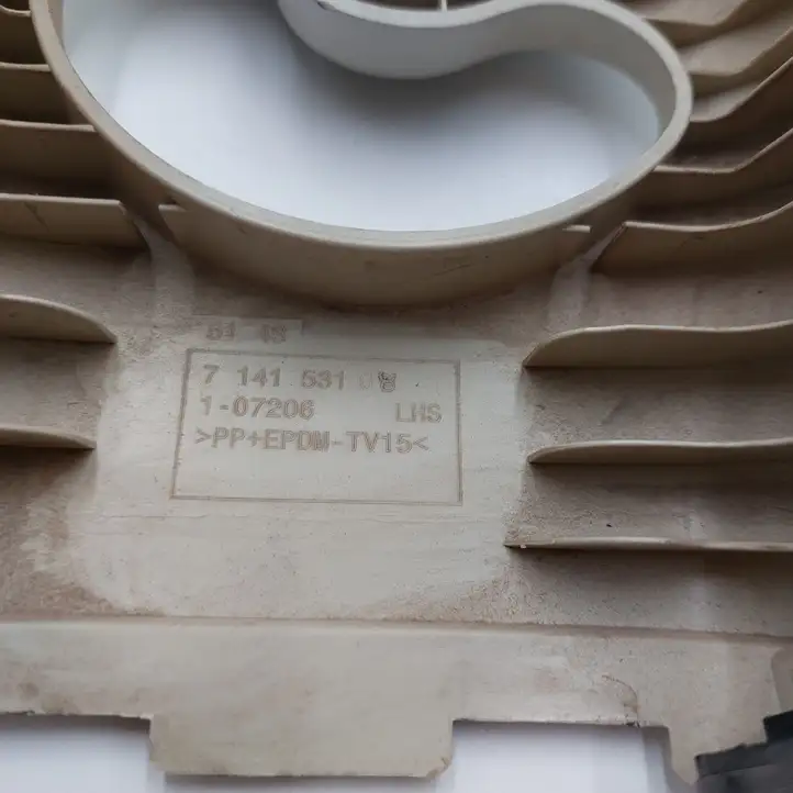 Mini One Cooper Coupe R56 (2004 - 2014)  107206 Отделка стойки (B) (верхняя)