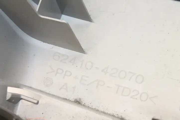 Toyota RAV 4 (XA40) (2012 - 2018) 6241042070 Верхняя обшивка стойки B — фото 5