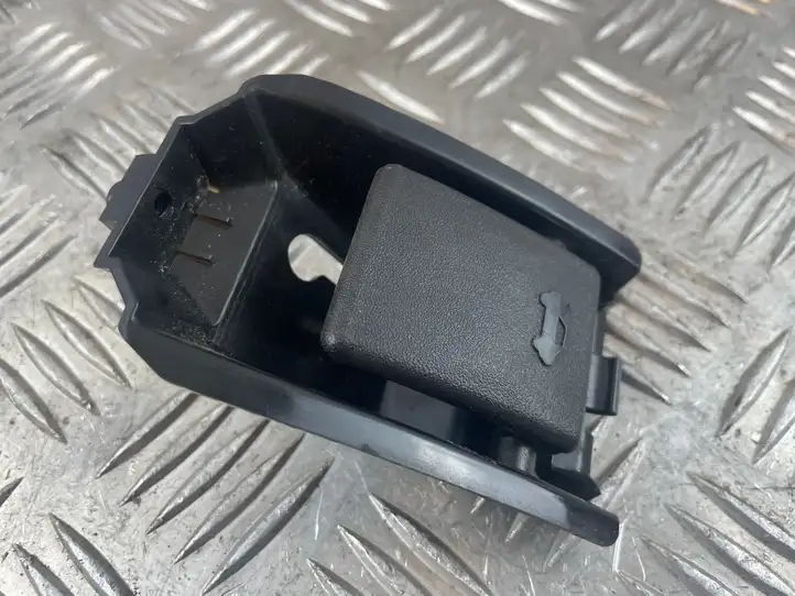 Suzuki Grand Vitara (2005 - 2008)   Ручка капота