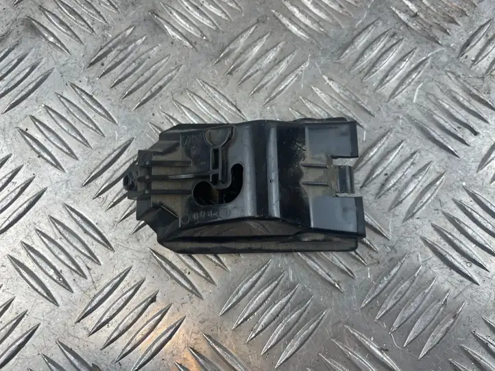 Suzuki Grand Vitara (2005 - 2008)   Ручка капота