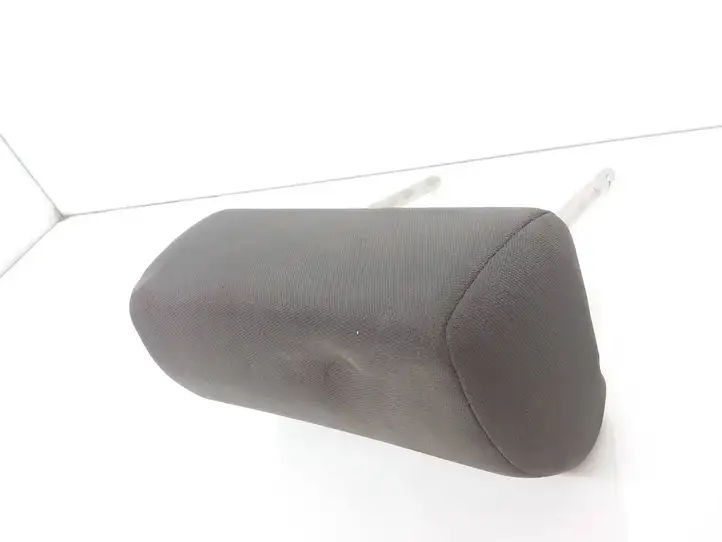 Seat Altea (2004 - 2009)   Подголовник заднего сиденья