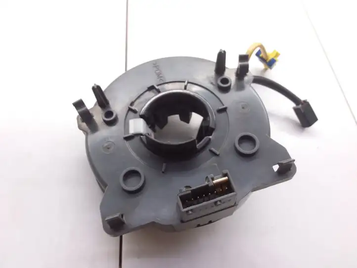 Opel Zafira B (2003 - 2006) 24436920 Контактное кольцо SRS — фото 4