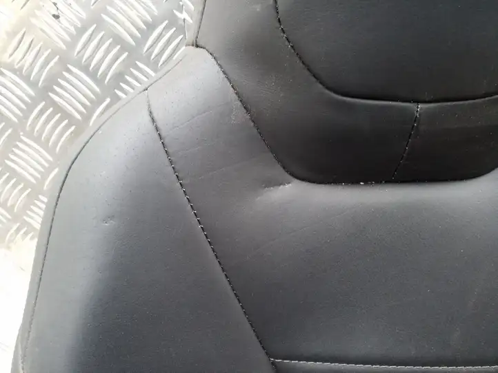 Tesla Model S (2016 - 2021) Переднее сиденье пассажира — фото 7