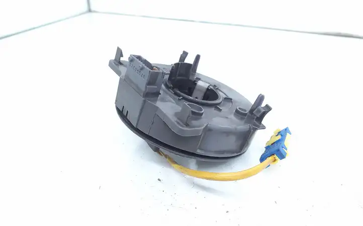 Opel Astra G (1998 - 2004) 90588757 Контактное кольцо SRS — фото 3