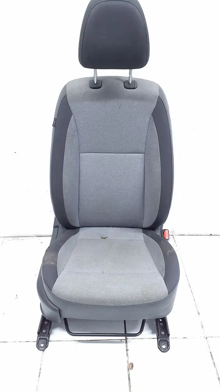 Hyundai i20 (GB IB) (2014 - 2018) 88501GB520 Переднее сиденье пассажира — фото 1