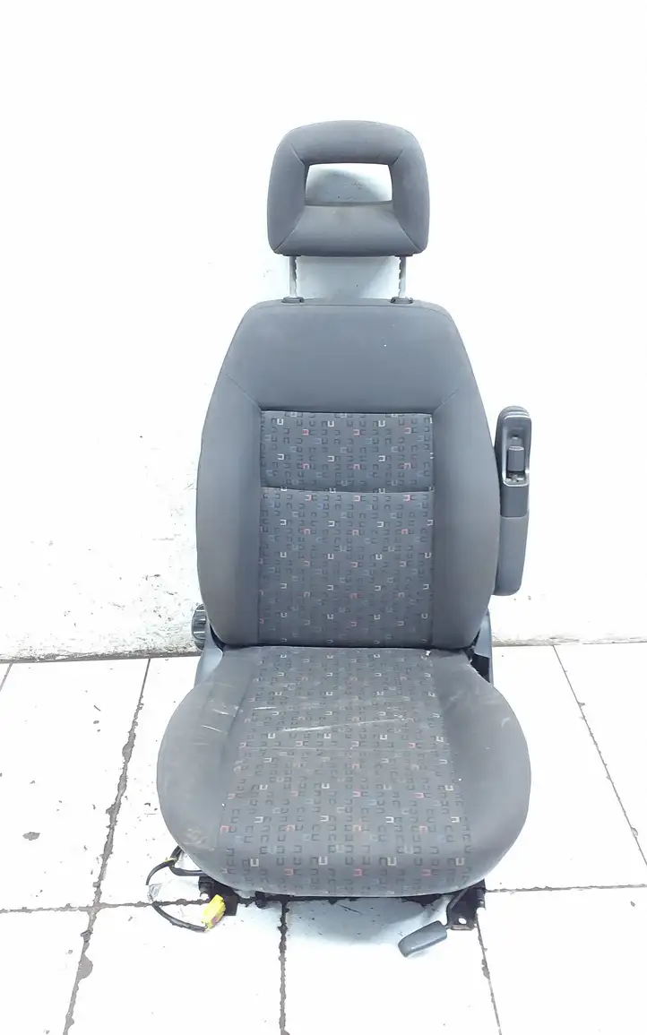 Volkswagen Sharan (2000 - 2003) 7M3881014DA Переднее сиденье пассажира — фото 1