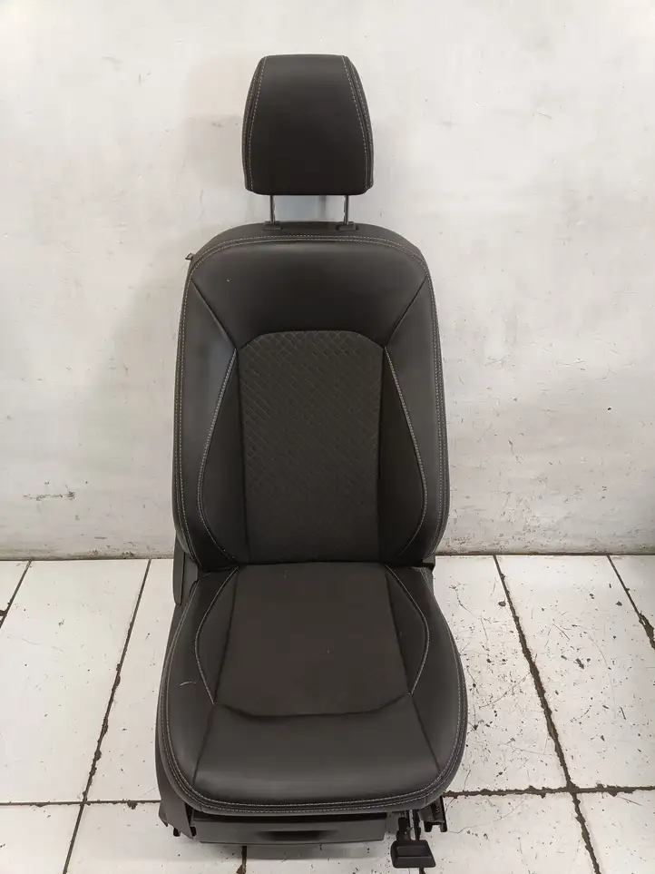 Ford Ecosport (2013 - 2018) Переднее сиденье пассажира — фото 1