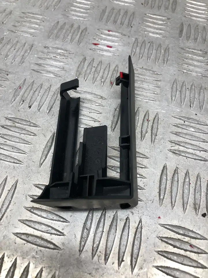 BMW 5 F10 F11 (2009 - 2016) 52106981780 Отделка салазок сиденья пассажира — фото 3