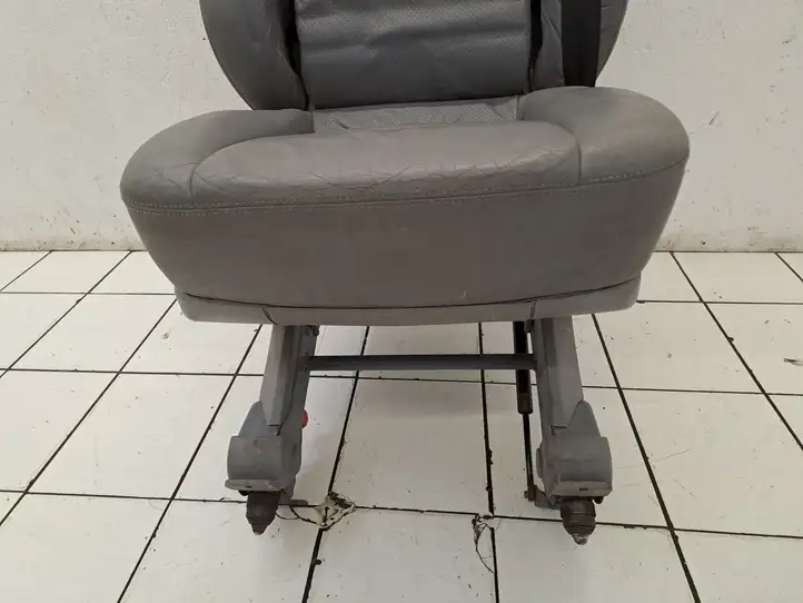 Mercedes-Benz Vito Viano W638 (1996 - 2003) Переднее сиденье пассажира — фото 2