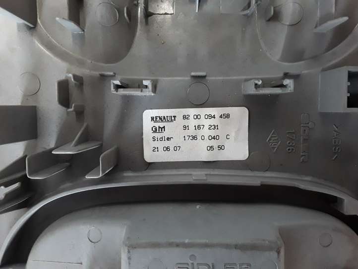 Renault Trafic II (X83) (2002 - 2014)  8200094458 Другой фонарь салона