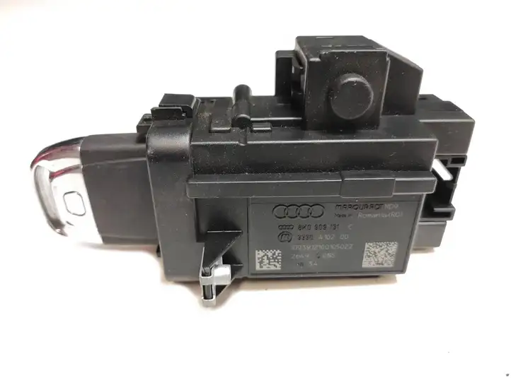 Audi Q5 (2008 - 2012)  8K0909131 Замок зажигания