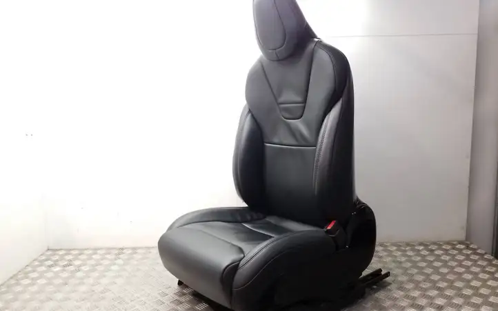 Tesla Model X (2015 - 2021) Переднее сиденье пассажира — фото 1