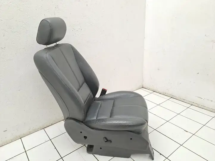 Mercedes-Benz ML W163 (1997 - 2005) A1639100050 Переднее сиденье пассажира — фото 2
