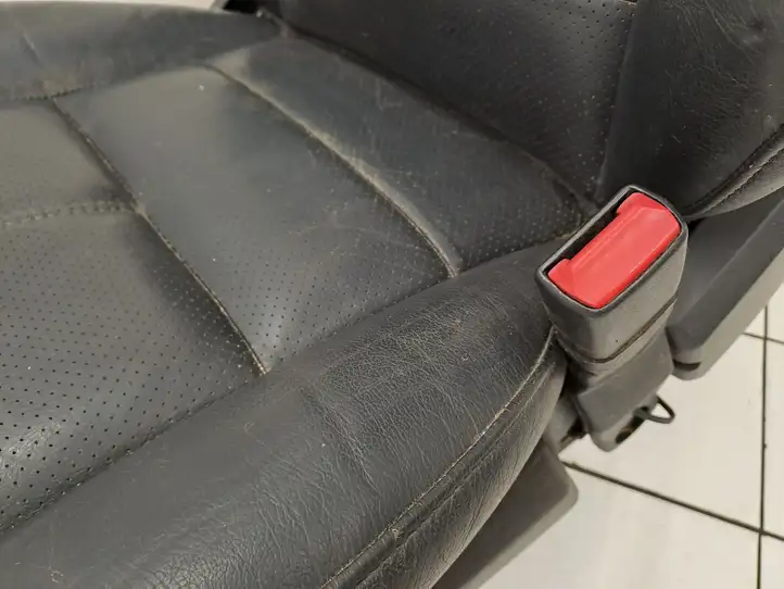 Mercedes-Benz ML W163 (1997 - 2005) A1639100050 Переднее сиденье пассажира — фото 29