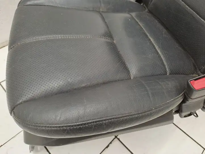Mercedes-Benz ML W163 (1997 - 2005) A1639100050 Переднее сиденье пассажира — фото 32