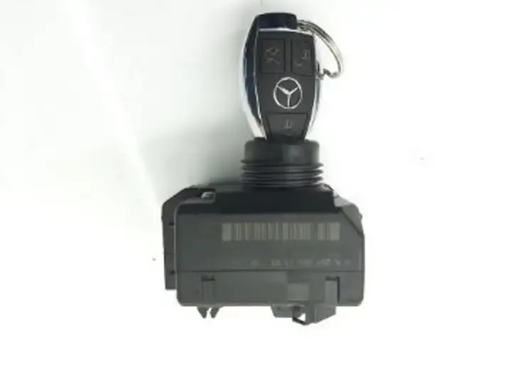 Mercedes-Benz C W204 (2007 - 2014)  A2079057101 Замок зажигания