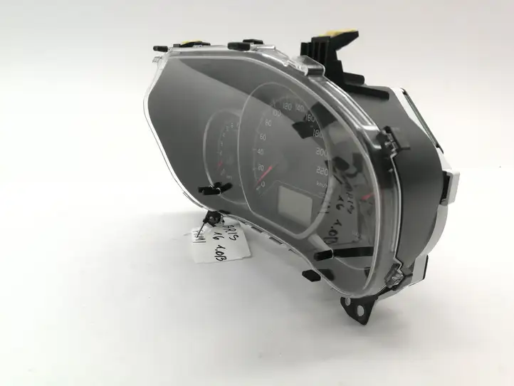 Toyota Yaris (2014 - 2019)   Спидометр (приборный щиток)