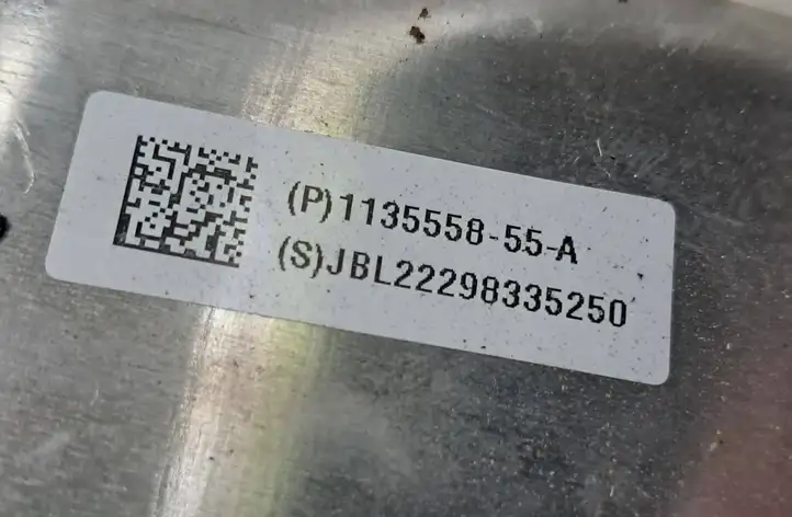 Tesla Model Y (2019 - 2024) 113555855A Преобразователь напряжения — фото 8