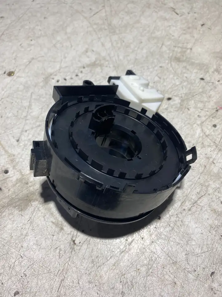Volkswagen Caddy (2004 - 2010) 1K0959653 Контактное кольцо SRS — фото 1