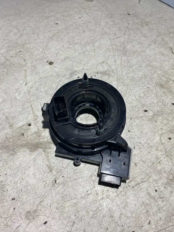 Volkswagen Caddy (2004 - 2010) 1K0959653 Контактное кольцо SRS — фото 2