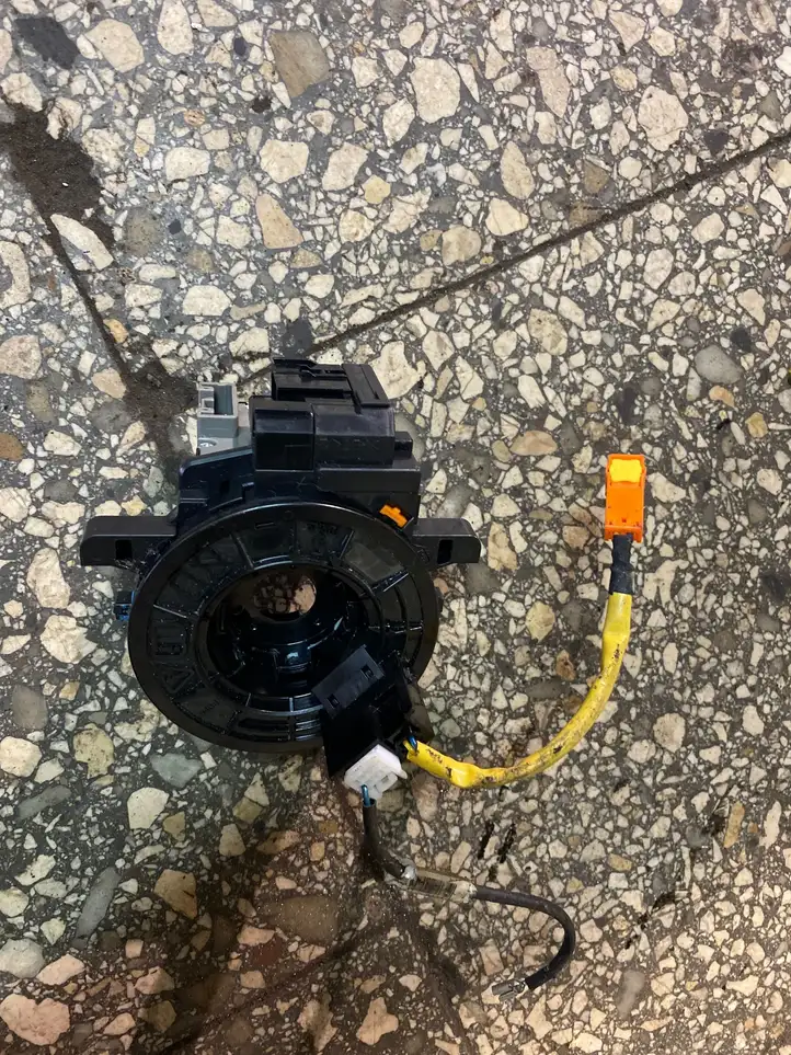 Toyota Auris 150 (2006 - 2012) 8924502040 Контактное кольцо SRS — фото 2