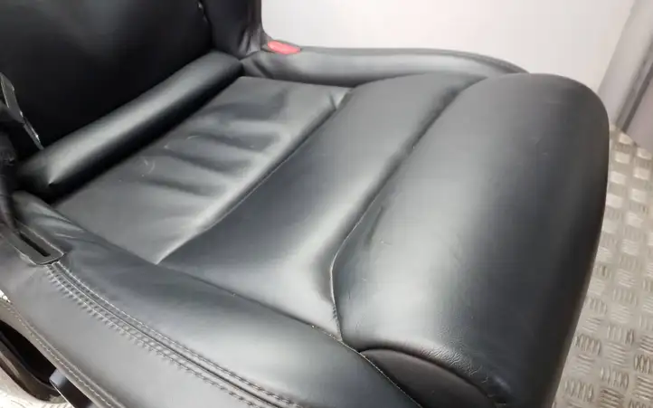 Tesla Model X (2015 - 2021) 108954000A Заднее сиденье — фото 11