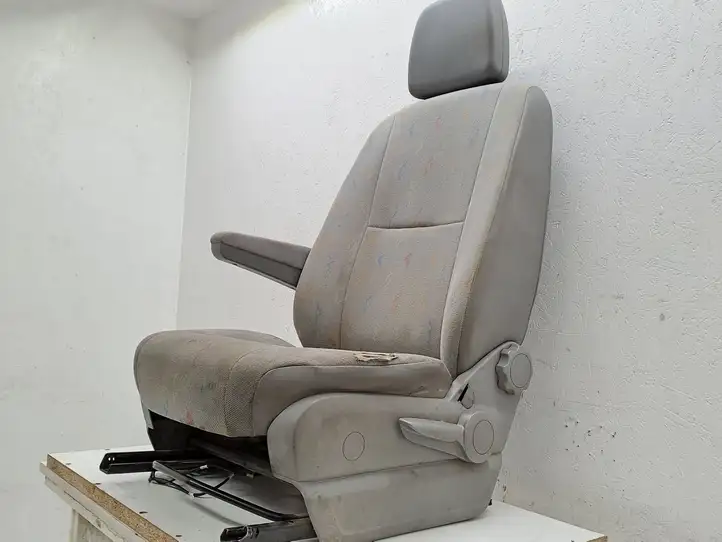 Volkswagen Crafter (2006 - 2016) A9069700230 Переднее сиденье водителя — фото 6