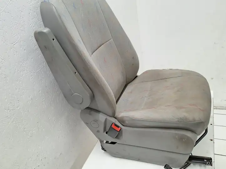 Volkswagen Crafter (2006 - 2016) A9069700230 Переднее сиденье водителя — фото 29